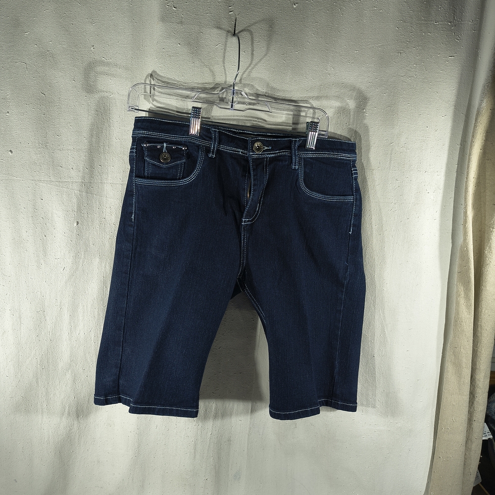 IQ & Company Women's Size 12 Classic Blue Denim Shorts